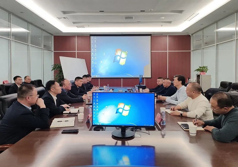 �K�м��F(tu��n)������������(du��)���ӱ�ʢ��F(tu��n)�M(j��n)�С�����(du��)����������Մ